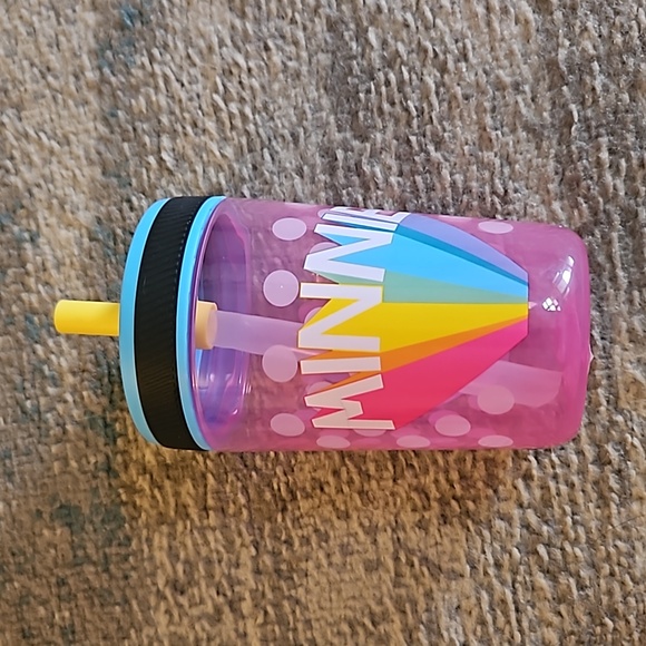 NWT Disney Minnie Mouse Kid's Blanket Throw, Pillow, & Tumbler 3-Piece Bundle - Picture 11 of 14